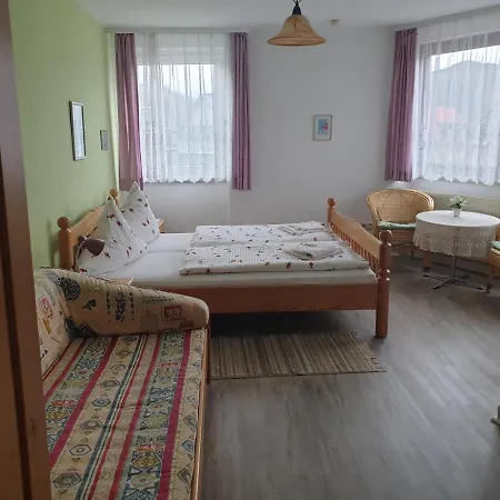 Affittacamere Gaestehaus Zum Georgenberg 3*